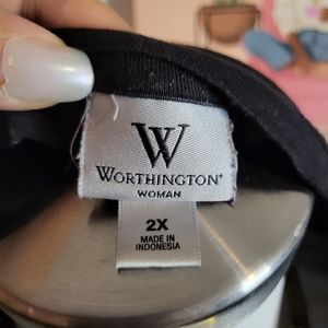 2x Sleeveless Blouse w/lace